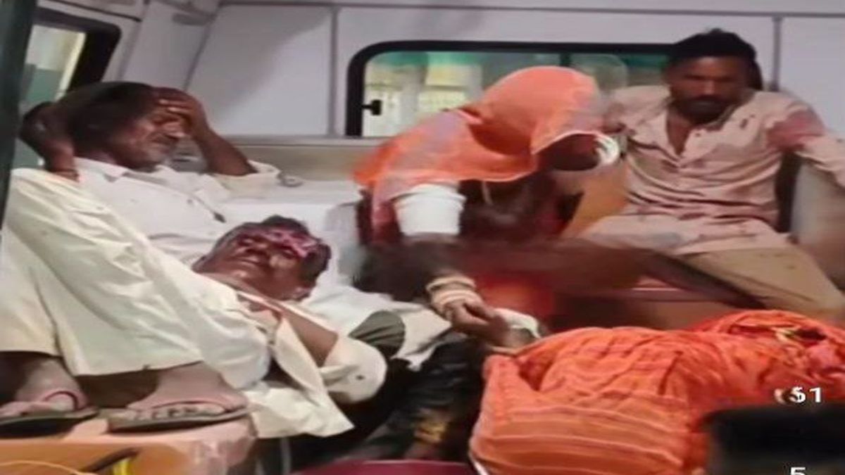 ट्रांसफार्मर को लेकर खूनी संघर्ष, 8 जने घायल