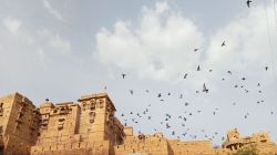 जैसलमेर में 4 दिन में ही 13 डिग्री कम हो गया पारा - image