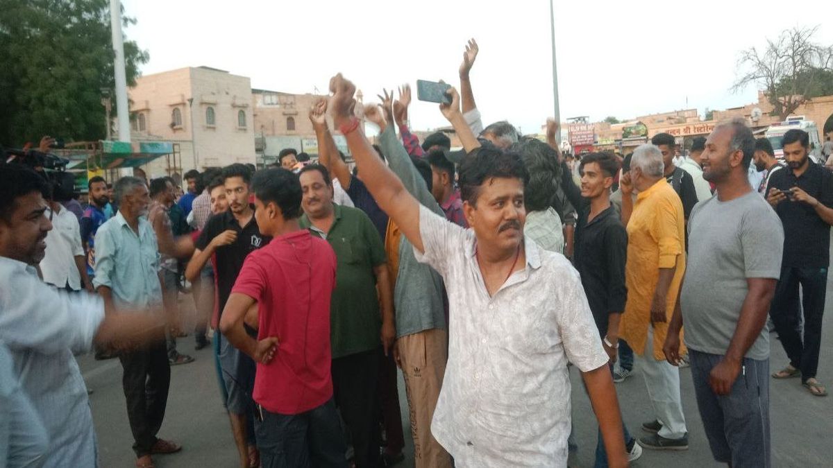 Watch Video: और एक घोषणा से बदल गया पूरा मंजर
