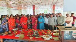 450 वर्ष पुराने चरण बिंब का अभिषेक, दादा के जयकारों से गूंजा परिसर - image