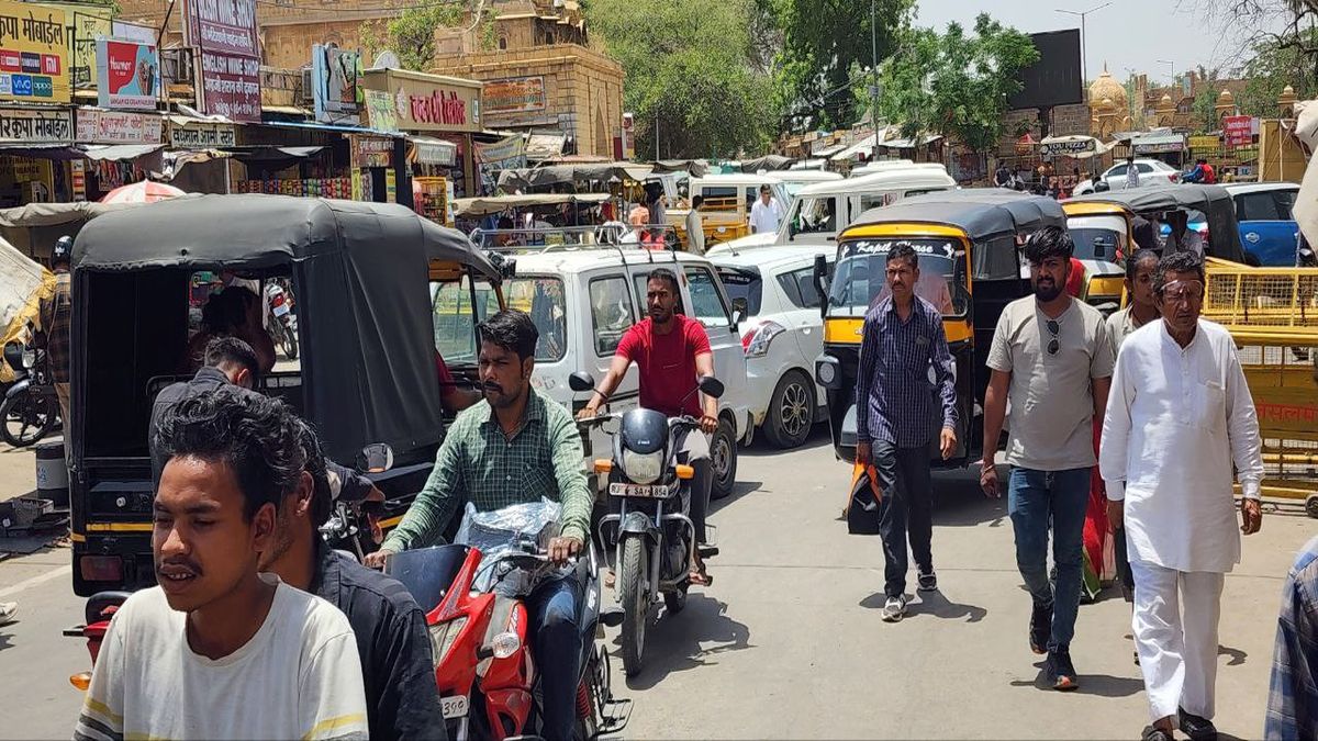 तनाव थमा, लौट आई जैसलमेर की रफ्तार, बाजारों में रौनक, विवाह-खरीदारी से चहल-पहल