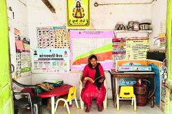 आधे से ज्यादा पद खाली, कैसे होगी आंगनबाड़ी केंद्रों की मॉनिटरिंग - image