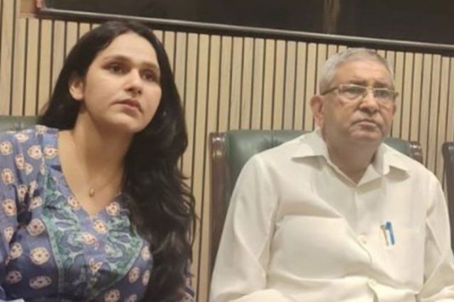 Indraprastha Vikas Party: AAP नेताओं को तोड़ने के पीछे कौन? अरविंद केजरीवाल को भारी पड़ी ये गलती
