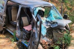 शाहजहांपुर में भीषण हादसा, कार-बाइक की भिड़ंत में 6 की मौत, 10 फीट उछलकर गिरी
बाइक धू-धू कर जली - image