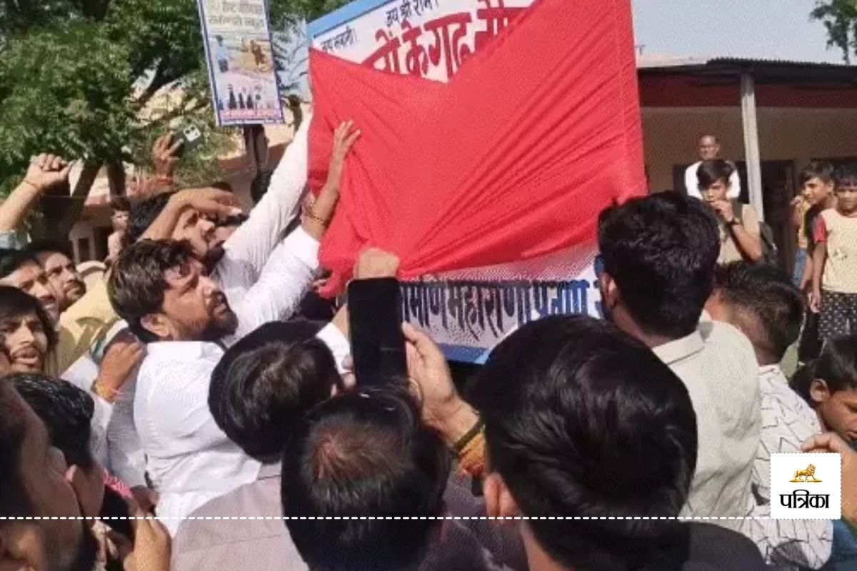 Agra: पुलिस को चैलेंज देकर आया था और चकमा देकर भागा करणी सेना का अध्यक्ष ओकेंद्र
राणा 