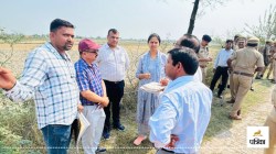 चकबंदी में लापरवाही पर अमरोहा डीएम की सख्ती, अधिकारियों का वेतन रोका, जानें पूरा
मामला - image