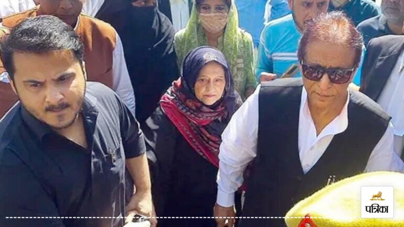 Azam Khan wife and son arms license cancelled