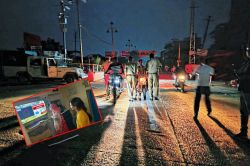 जैसलमेर में मिसाइल अटैक की खबर ने उड़ाई नींद… बाड़मेर में रातभर जागे लोग, सेना
ने हमले को किया नाकाम - image
