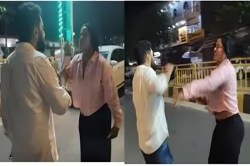 Viral Video News: होटल बुकिंग को लेकर भड़की अंजना सिंह, सड़क पर प्रोड्यूसर से हुई
तीखी बहस – वीडियो वायरल - image