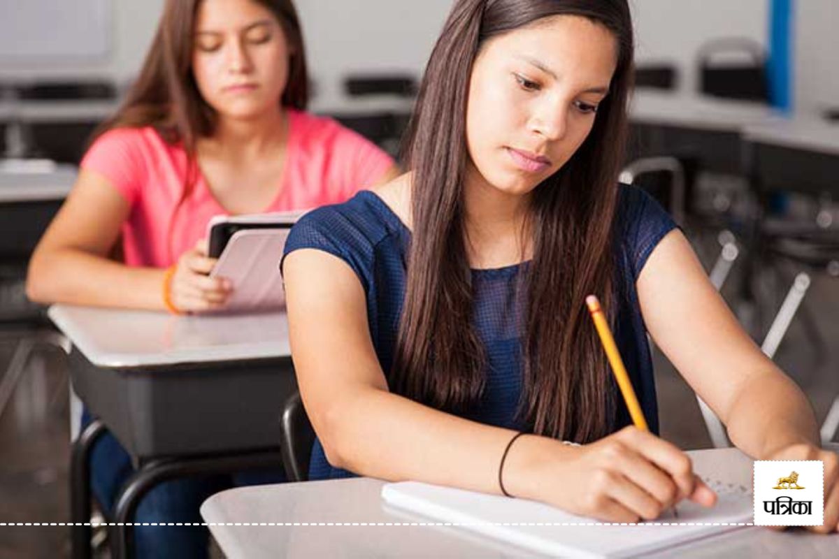 CA Exam: भारत पाक तनाव के बीच टली CA परीक्षा, यूजीसी नेट से लेकर सीयूईटी यूजी
तक…जानिए इन एग्जाम को लेकर अपडेट