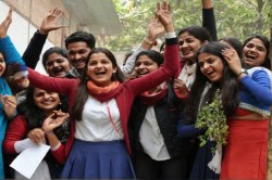CBSE 12th Result: छत्तीसगढ़ में बेटियों ने मारी बाजी, 12वीं बोर्ड में 84.67%
छात्राएं पास, ऐसा रहा रिजल्ट - image