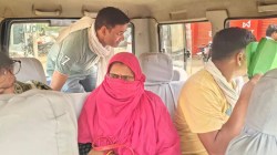 संभल में सीडीपीओ रिश्वत लेते रंगे हाथ गिरफ्तार, मानदेय के बदले मांगे थे 7 हजार,
शिकायत पर बिछाया ट्रैप - image