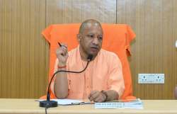 Kanpur: सीएम योगी की सुरक्षा में भारी चूक, तय हेलिपैड पर नहीं उतरा हेलीकाप्टर तो
घबराएं अफसर  - image