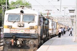 110 KM की रफ्तार से डबल लाइन ट्रैक पर ट्रेन चलाकर किया निरीक्षण, जानें कब से
शुरू होंगे चूरू-मौलीसर ट्रैक - image