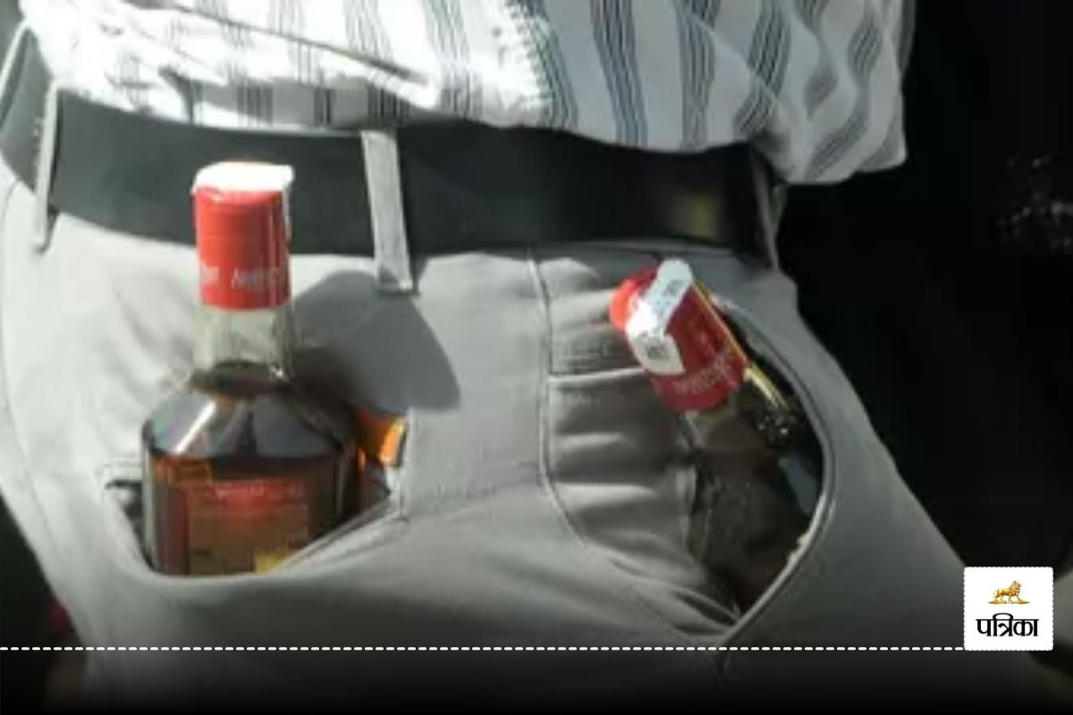 Illegal liquor: धड़ल्ले से हो रही अवैध शराब की बिक्री, शासन-प्रशासन रोकने में
नाकाम…