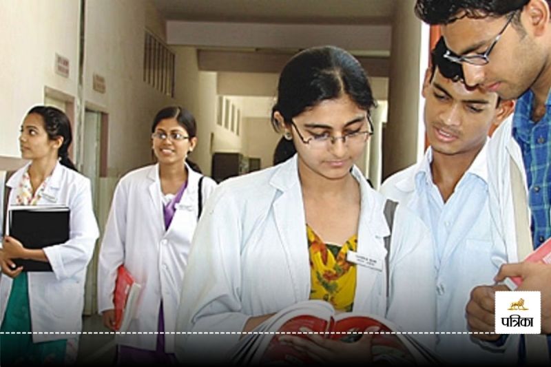 CG News: मेडिकल स्टूडेंट्स को बड़ा फायदा! काउंसलिंग के पहले प्रदेश में बढ़ीं बीडीएस की 100 सीटें, गिरेगा कटऑफ मार्क्स