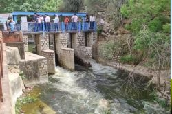 अजमेर में मानसून को लेकर तैयारी, आनासागर झील के 3 चैनल गेट खोले, जानें क्यों
खुले झील के गेट - image