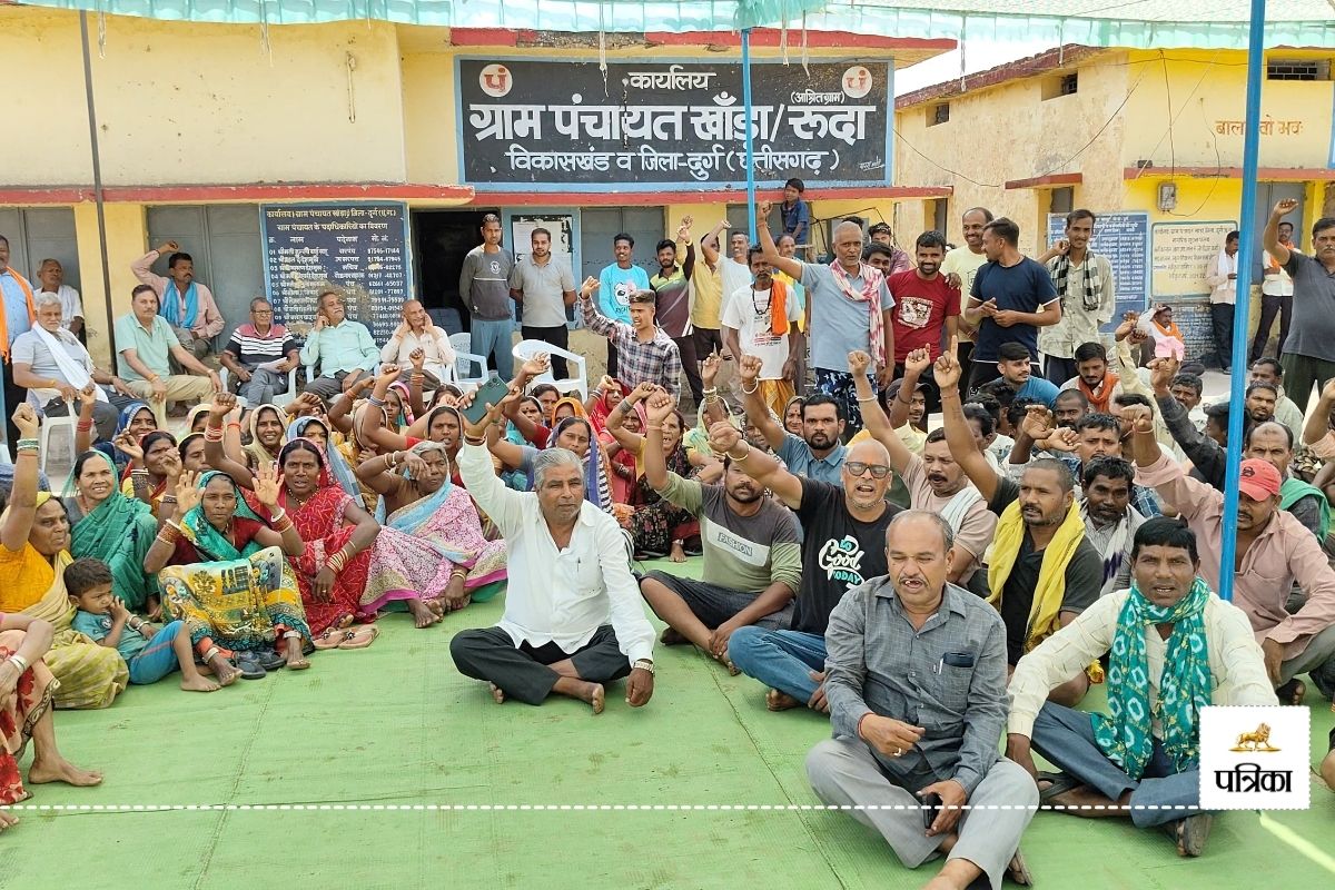 नहीं खुलेगी शराब दुकान…! ग्रामीणों ने किया विरोध प्रदर्शन, हजारों महिला-पुरूष
हुए एकजुट