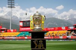 IPL 2025 के शेष मैचों को इंग्लैंड में आयोजित करने का मिला ऑफर, पूर्व क्रिकेटर ने
रखे अपनी बात - image