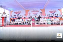 Sushasan Tihar: गुढ़ियारी में लगा समाधान शिविर, बच्चे को व्हीलचेयर तो लोगों को
मिले आयुष्मान, आधार और श्रम कार्ड - image