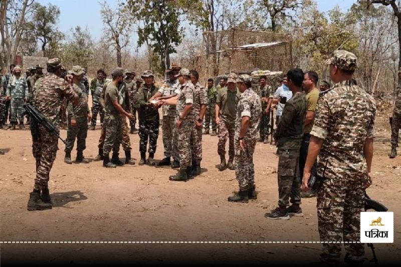 CG News: भारत-पाक युद्ध के बीच रोका गया सबसे बड़ा नक्सल ऑपरेशन, शाह के निर्देश पर वापस लौट रहे जवान