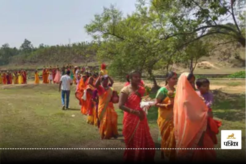 Jashpur News: भारत की जीत के लिए दो दिवसीय अखंड रामायण शुरू, निकाली गई कलश यात्रा…