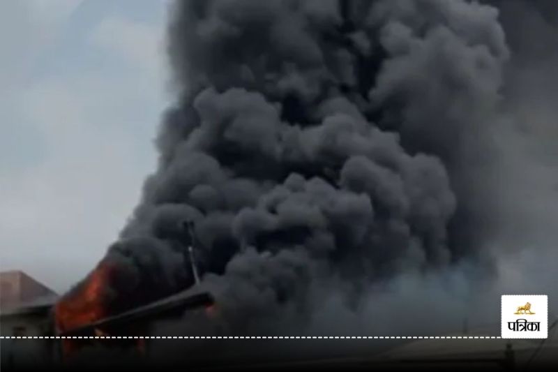 सरकारी अस्पताल में लगी भीषण आग, आठ मशीनें जलकर राख, मची अफरा-तफरी