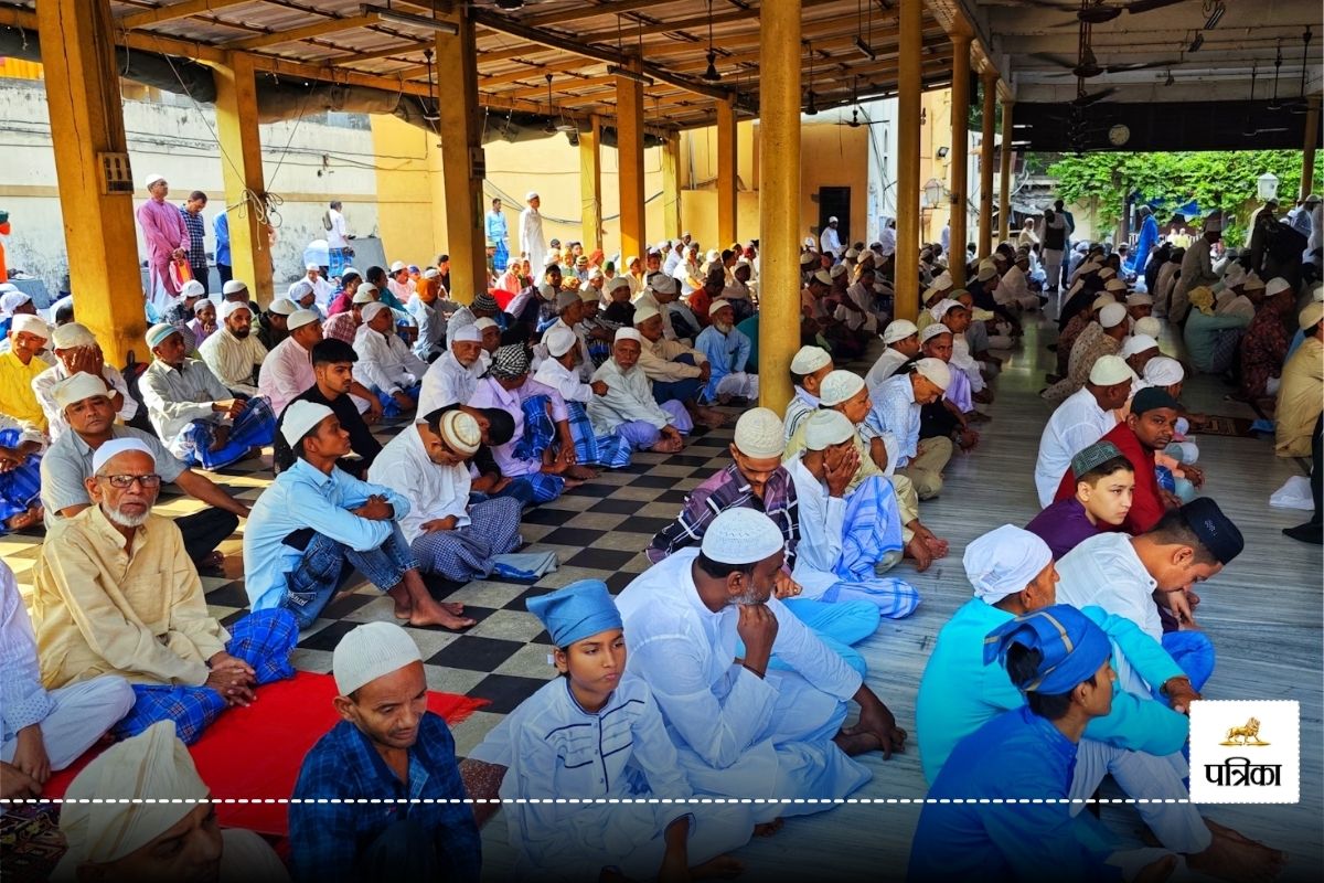 CG News: हिंदू मुस्लिम एकता का प्रतीक है जशपुर स्थित बाबा मलंग शाह की मजार,
जानें इसका इतिहास