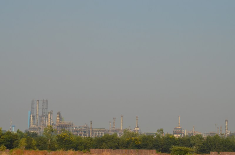 There is no temperature measuring device nor any system to check air quality in the city