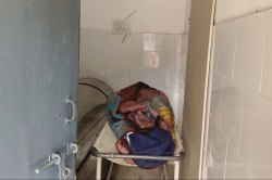Brutal murder: शादीशुदा प्रेमिका से मिलने पहुंचा था युवक, पति ने साथियों के साथ
मिलकर की नृशंस हत्या, 6 हिरासत में - image