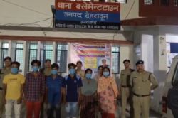 देहरादून में 6 बांग्लादेशी नागरिक पकड़े गए, मिलिट्री इंटेलिजेंस और आईबी कर रही
पूछताछ - image