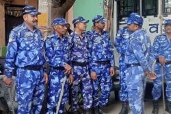 Delhi: दिल्ली में बकरी को लेकर बवाल, आधी रात में भिड़े हिन्दू-मुस्लिम,
पैरामिलिट्री ने संभाला मोर्चा - image