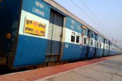 Railway news: यात्रीगण कृपया ध्यान दें! अंबिकापुर-दुर्ग-अंबिकापुर-शहडोल ट्रेन
में अब मिलेगी ये अतिरिक्त सुविधा - image