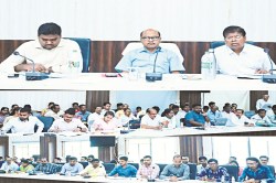 CG News: 33 पंचायत सचिवों और रोजगार सहायकों पर गिरी गाज, इस मामले में कलेक्टर ने
नोटिस जारी कर मांगा जवाब - image