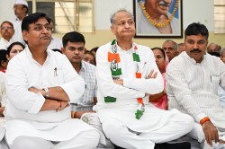 पूर्व CM गहलोत को फिर याद आया ‘मानेसर कांड’, बोले- ‘डोटासरा उसी की देन हैं’; मचा
सियासी घमासान - image