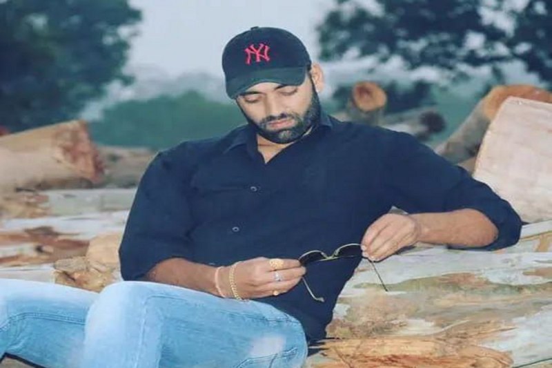 Heart attack live video: स्कूटी स्टार्ट कर रहे युवक को आया हार्ट अटैक, मौत का मंजर CCTV में कैद, आप भी देखें…