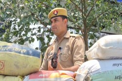 UP Police Alert: लखनऊ हाई अलर्ट पर, शहर में 40 से ज्यादा चेक पोस्ट, क्यूआरटी और
ड्रोन से निगरानी शुरू - image
