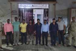 गोरखपुर में टोलकर्मियों की जबरदस्त गुंडई…बिहार जा रही टूरिस्ट बस पर पथराव,
यात्रियों से मारपीट - image