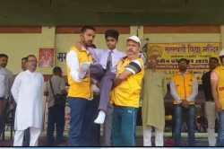 प्रार्थना के दौरान अचानक बजा सायरन, विमानों से बमबारी के बाद छात्रों ने किया
जबरदस्त रेस्क्यू ऑपरेशन - image