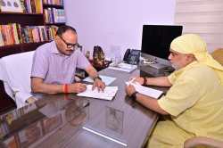 चिल्लूपार क्षेत्र के अस्पतालों का स्वास्थ्य ठीक करने के लिए उप मुख्यमंत्री से
मिले विधायक राजेश त्रिपाठी - image