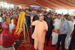 न जाति का बंधन है और न क्षेत्र का बंधन …12 सौ बेटियों के सामूहिक विवाह के साक्षी
बने सीएम योगी - image