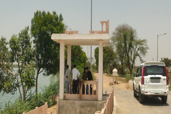  चंदलाई डेम जैसे शांत प्राकृतिक स्थलों की अनदेखी न केवल पर्यटन को नुकसान पहुंचा रही है, बल्कि पर्यावरण संतुलन पर भी असर डाल रही है। 