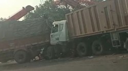 डीसीएम का पहिया बदल रहे चालक और क्लीनर को ट्रक ने रौंदा, दो की मौत, एक घायल - image