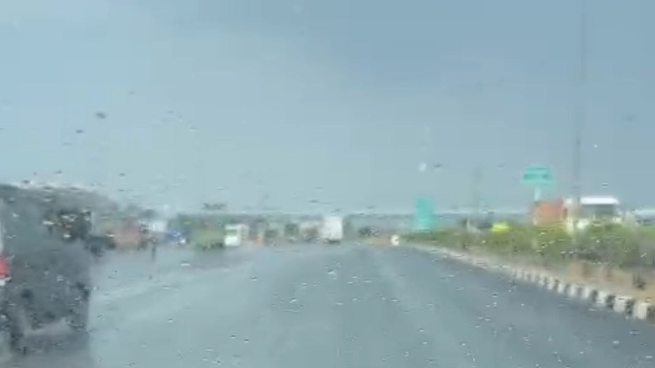 कानपुर देहात में हुई बारिश से मौसम हुआ सुहाना, 29 मई की रात को बारिश, जानें एक
जून तक का मौसम