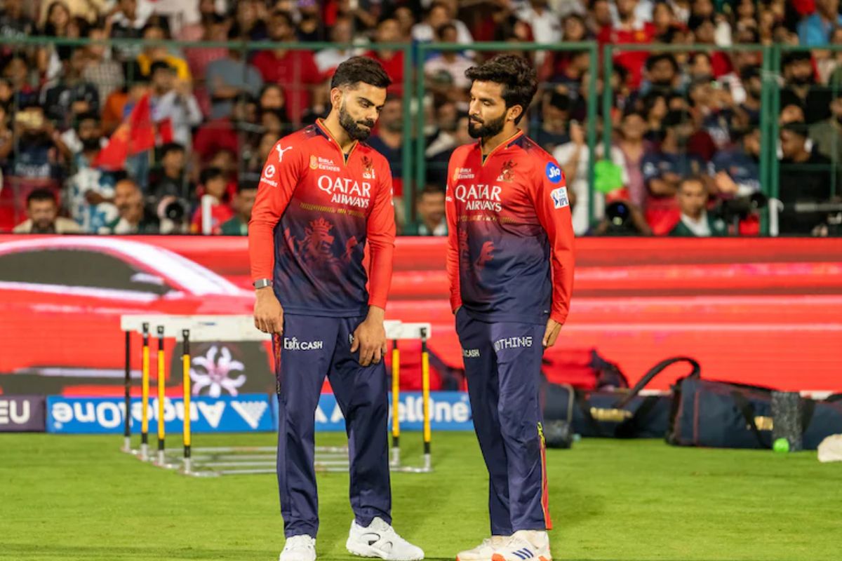RCB vs SRH: रजत पाटीदार क्यों हुए प्लेइंग 11 से ही बाहर, जानें अब कौन संभालेगा
टीम की कमान