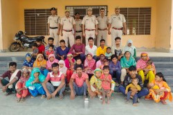 एक्शन मोड में राजस्थान पुलिस, पकड़े 60 अवैध बांग्लादेशी, एक ने किया चौंकाने वाला
खुलासा - image