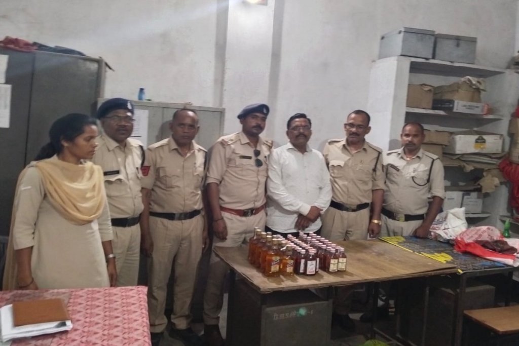 BJP leader arrested with illegal liquor