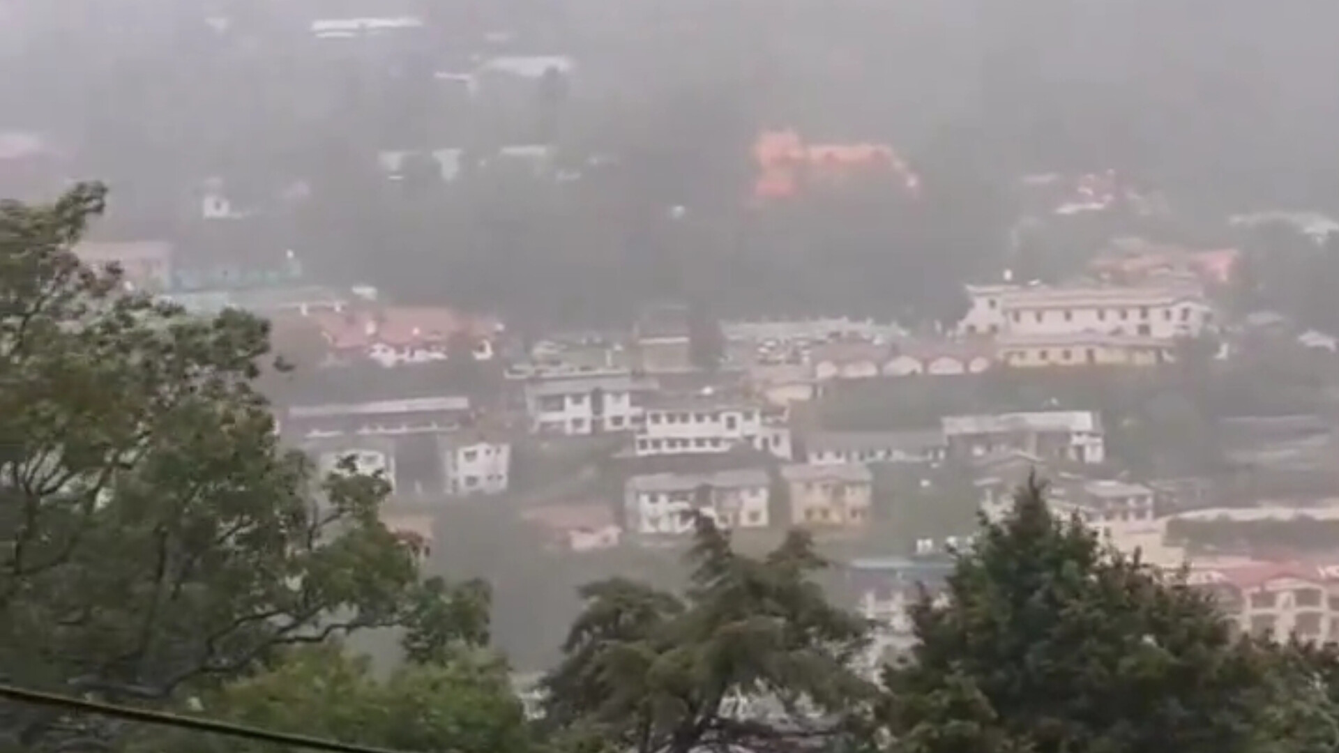 Rain Alert: गर्मी से मिलेगी जल्द राहत! आज से मैदानी और पहाड़ी जिलों के लिए अलर्ट
जारी