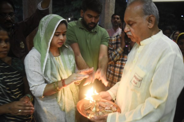 Karuna Dham Mandir maha aarti 