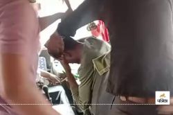 चलती बस में दलित लड़की के साथ की छेड़खानी और मारपीट, पुलिस ने ड्राइवर-कंडक्टर पर
किया चालान, वीडियो वायरल - image